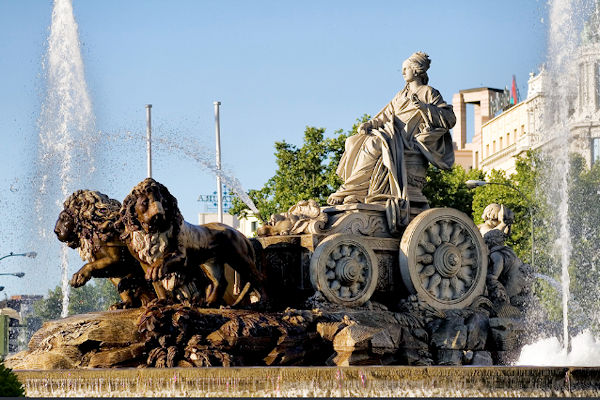 Las Cibeles imagen cortesía de Carlos Cabrera / Flickr