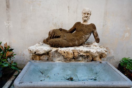 Estatua del Babuino en Roma