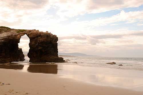 Playa de las Catedrales al atardecer