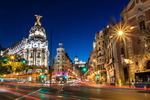 Gran Vía de Madrid de noche
