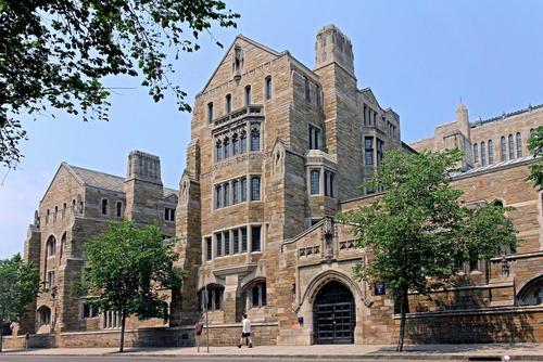 Universidad de Yale