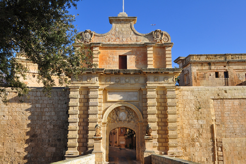 Puerta de entrada a Mdina en Malta