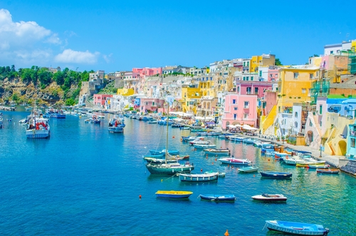 Fachada de colores en Procida