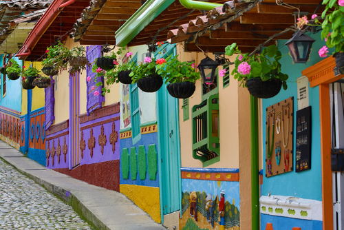5 lugares coloridos en Latinoamérica 5 lugares coloridos en Latinoamérica