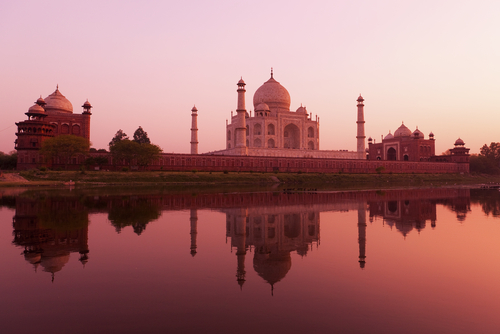 El Taj Mahal al atardecer.