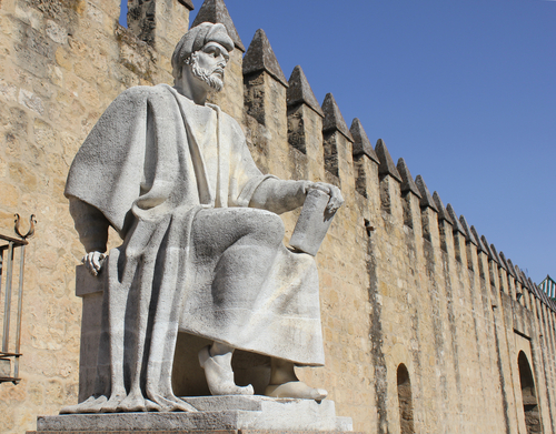 Estatua de Aberroes en Córdoba