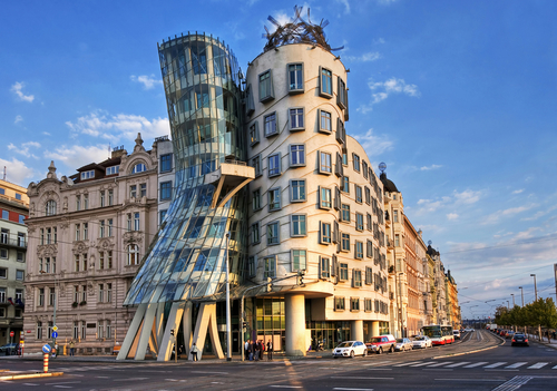 Casa danzante en Praga