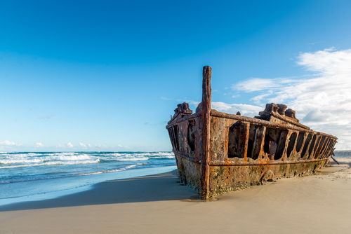 Barco varado en Isla Fraser