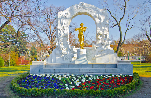 Monumento a Strauss en Viena
