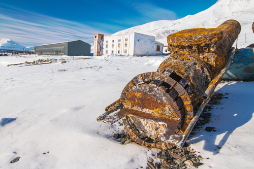 Fábrica abandonada en Pyramiden