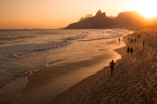 Atardecer en la playa de Ipanema