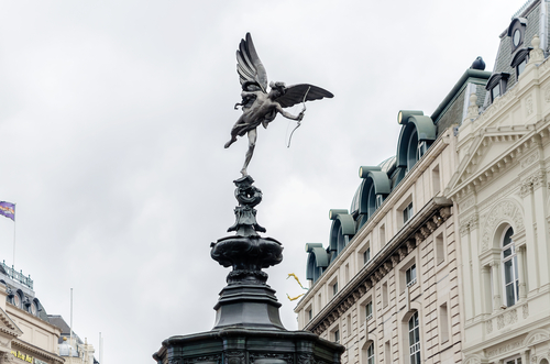 Estauta de Eros en Piccadilly Circus