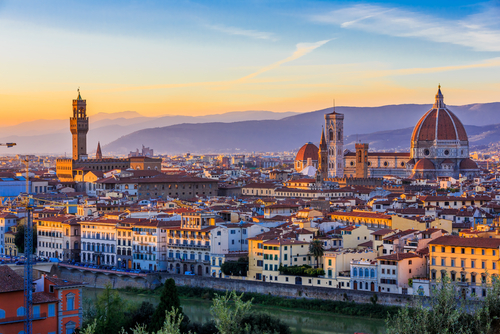 Romántico atardecer en Florencia