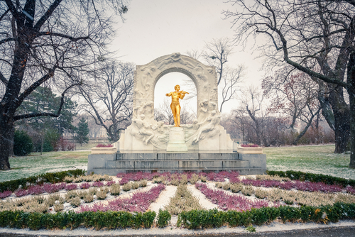 Estatua de Johann Strauss en Viena