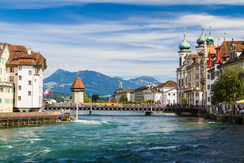 La encantadora ciudad de Lucerna en Suiza