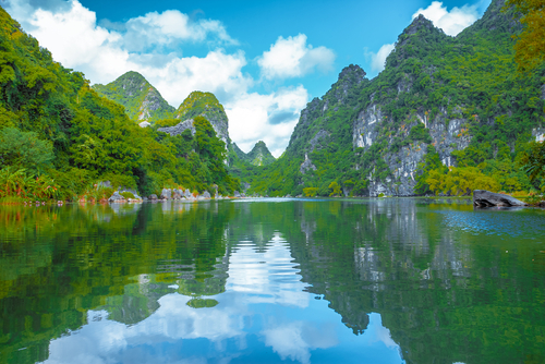 Los espectaculares paisajes de Trang An en Vietnam