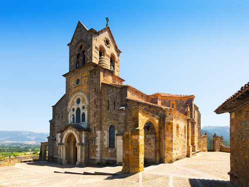 Iglesia de San Vicente en Frías