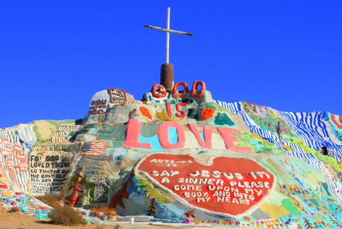 Salvation Mountain: una montaña de colores en California