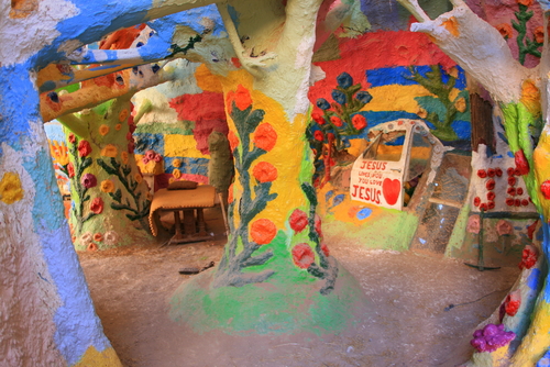 Detalle de Salvation Mountain