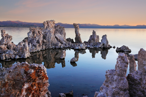 Formaciones calcáreas en el lago Mono