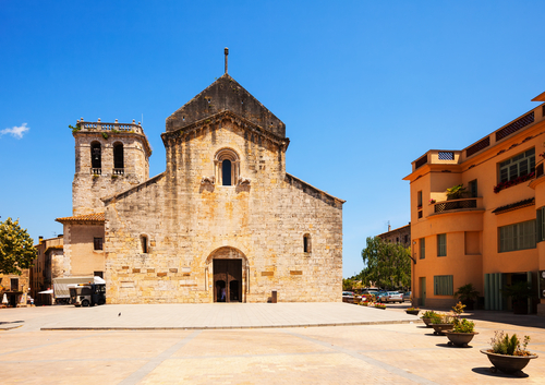 Iglesia de San Pedro en Besalú