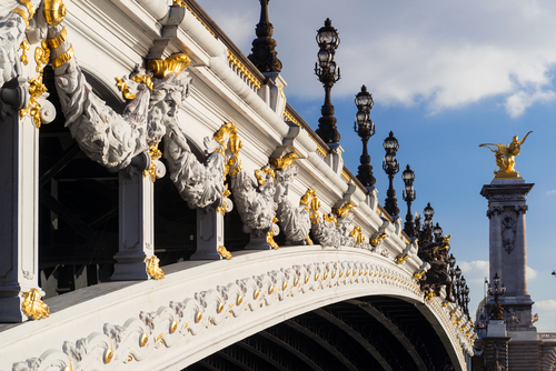 Decoración del puente Alejandro III