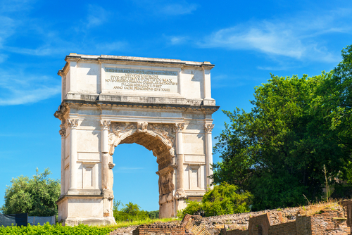 Arco de Tito en el Foro Romano