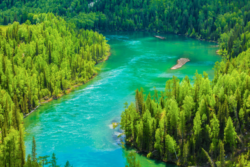 Lago Kanas en Sinkiang