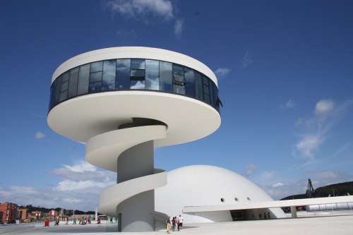 Centro Niemeyer en Avilés