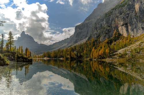 Lago Federa en Italia