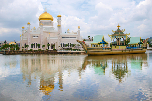 Mezquita Sultan Omar Ali Saifuddin en Brunei