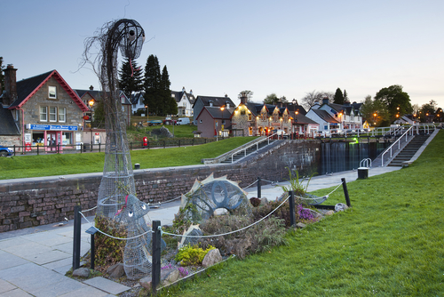 Escultura del monstruo del lago Ness