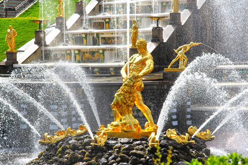 Fuente de Sansón en el Palacio Peterhof