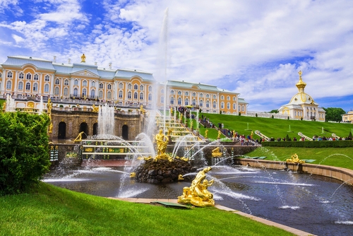 El Palacio Peterhof, una belleza rusa