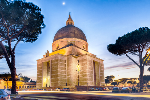 Iglesia de San Pedro y San Pablo en Roma