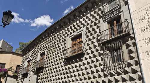 Casa de los Picos en Segovia