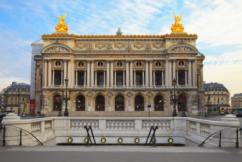 Fachada de la Ópera Garnier de París