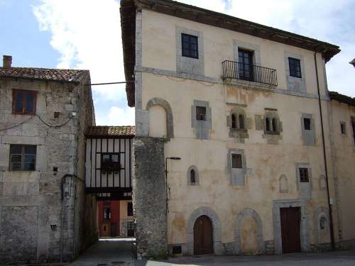 Palacio de Gastañaga en Llanes