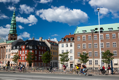 Habitante de Copenhague en bici, una forma de vida en Dinamarca