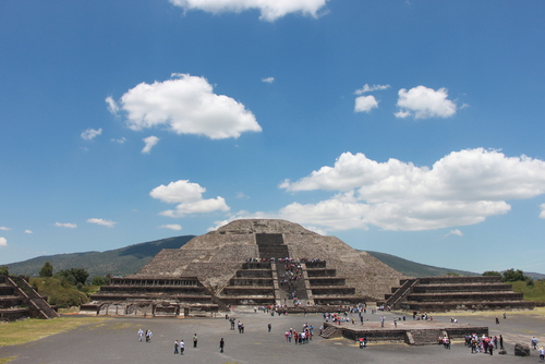 Pirámide de la Luna en Teotihuacán