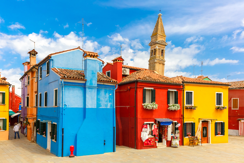 Burano en la laguna de Venecia