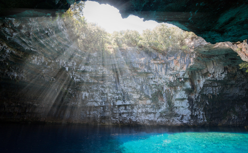 Lago Melissani
