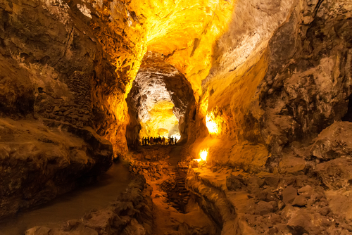 Cueva de los Verdes en Lanzarote, un viaje al corazón de la tierra