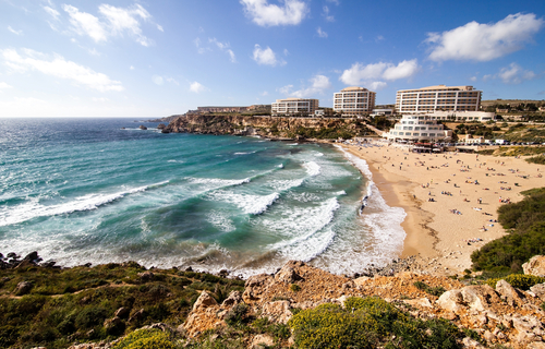 Golden Bay Beach en Malta