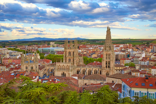 Burgos: un paseo por su historia y sus rincones más bellos