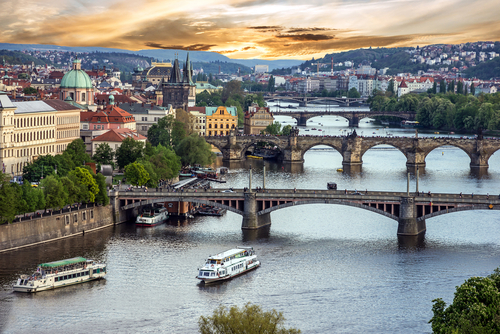 Cruzamos los puentes de Praga, otra forma de conocer la ciudad