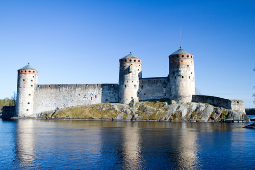Castillo de Olavinia en Finlandia