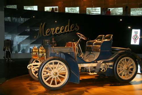 Mercedes Benz Museum en Stuttgart