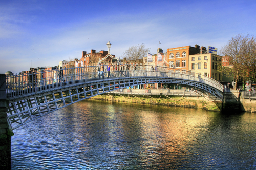 Ha'Penny Bridge en Dublín