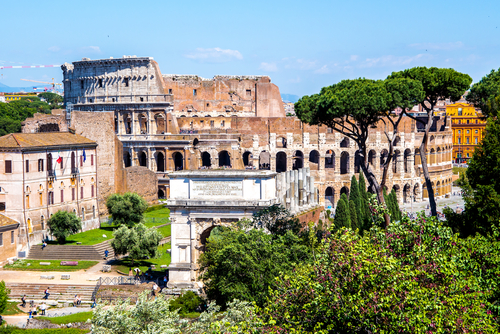 Coliseo y Foro romanos